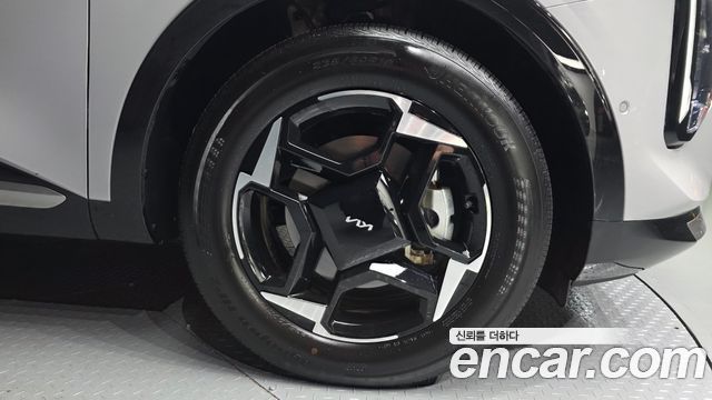 Kia Sportage (V) Gasoline 1.6 Turbo 2WD Signature 2025 — фото 21