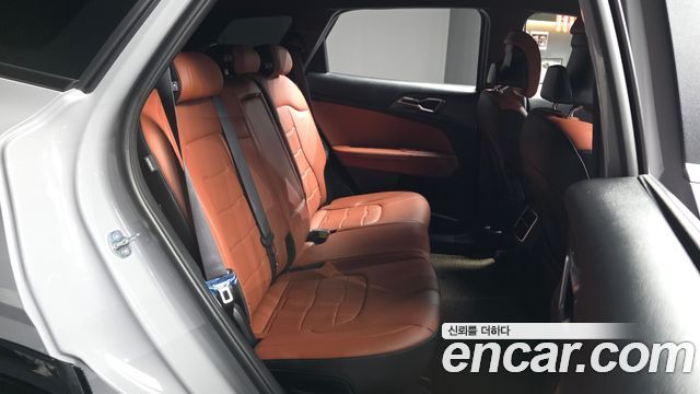 Kia Sportage (V) Gasoline 1.6 Turbo 2WD Signature 2025 — фото 26