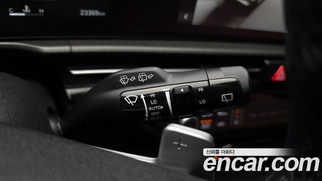 Kia Sportage (V) Gasoline 1.6 Turbo 2WD Signature 2025 — фото 28