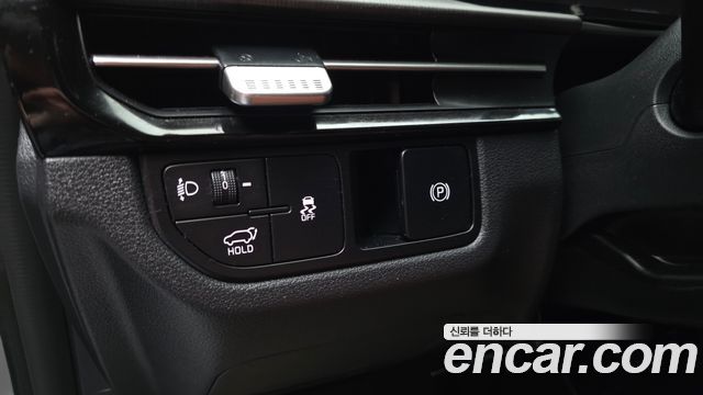 Kia Sportage (V) Gasoline 1.6 Turbo 2WD Signature 2025 — фото 31