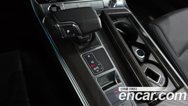 Audi A6 (C8) 40 TDI Quattro Premium 2023 — фото 9