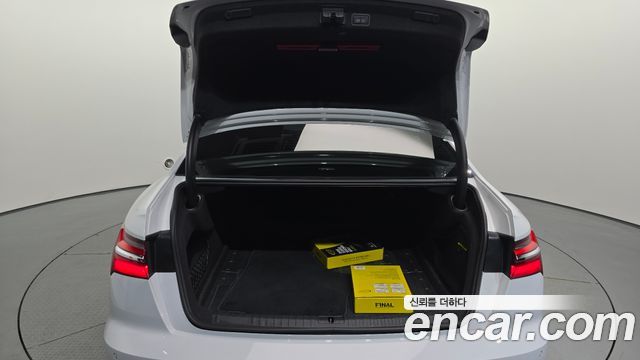 Audi A6 (C8) 40 TDI Quattro Premium 2023 — фото 20