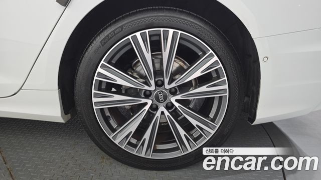 Audi A6 (C8) 40 TDI Quattro Premium 2023 — фото 21