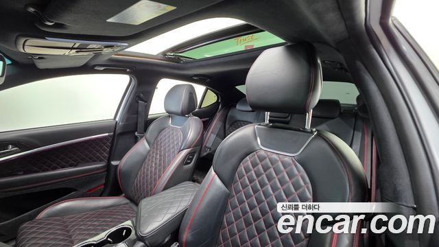 Genesis G70 3.3T Sport AWD Prestige 2019 — фото 12