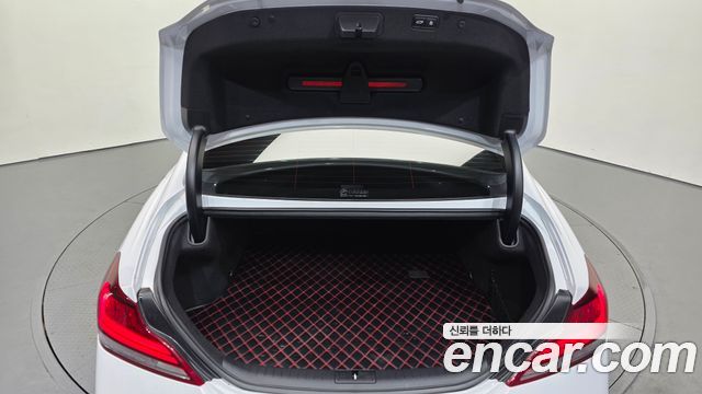 Genesis G70 3.3T Sport AWD Prestige 2019 — фото 20