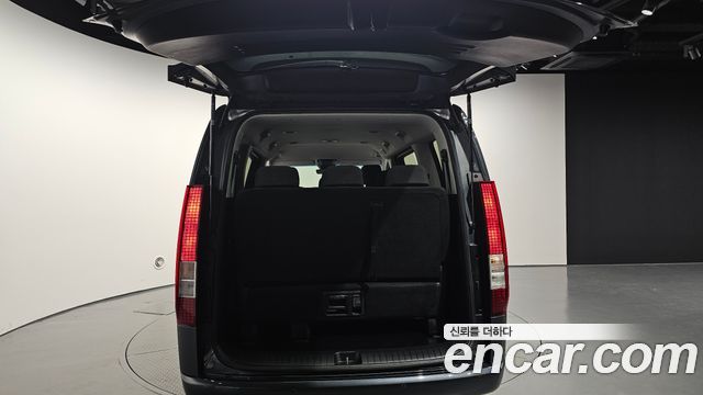 Hyundai Staria Tourer 11-Seater Smart 2022 — фото 20