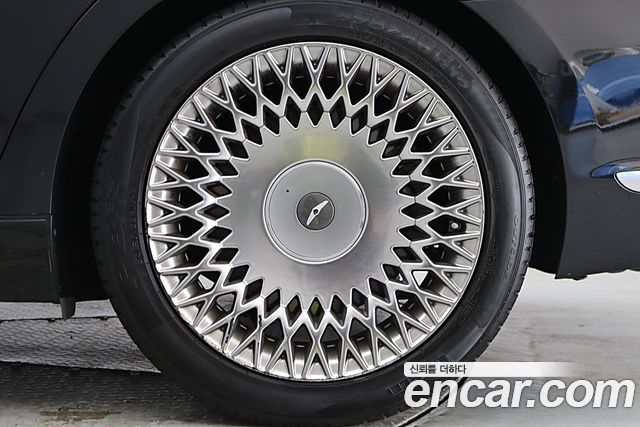 Genesis G90 3.8 AWD Prestige 2022 — фото 22