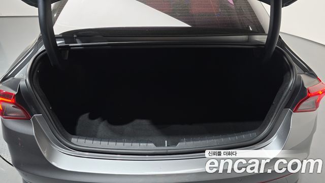 Kia K5 (III) 2.0 Signature 2020 — фото 24