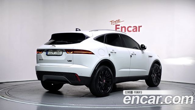 Jaguar E-PACE D180 SE 2020 — фото 2