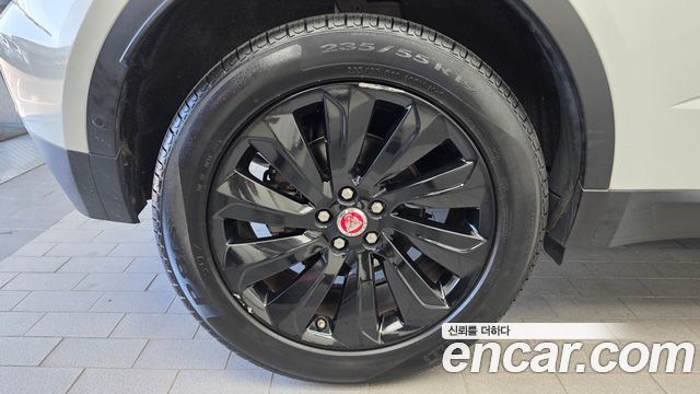 Jaguar E-PACE D180 SE 2020 — фото 5