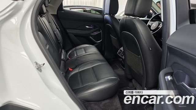 Jaguar E-PACE D180 SE 2020 — фото 11