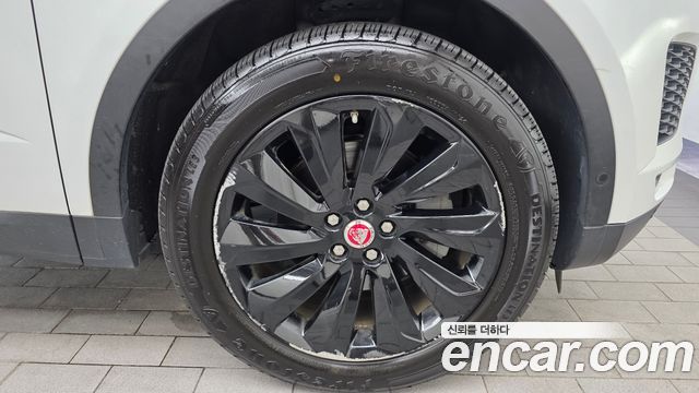 Jaguar E-PACE D180 SE 2020 — фото 21