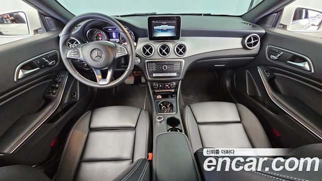 Mercedes-Benz CLA-Class (C117) CLA250 4MATIC 2018 — фото 7