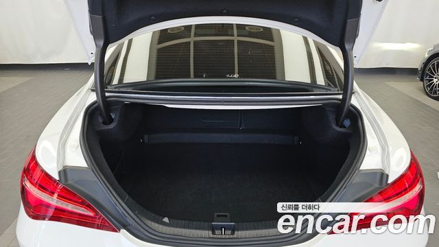 Mercedes-Benz CLA-Class (C117) CLA250 4MATIC 2018 — фото 18