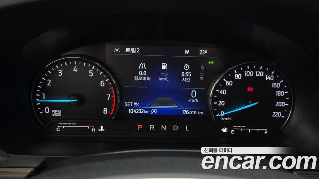 Ford Explorer (VI) 2.3 LimIted 4WD 2021 — фото 8