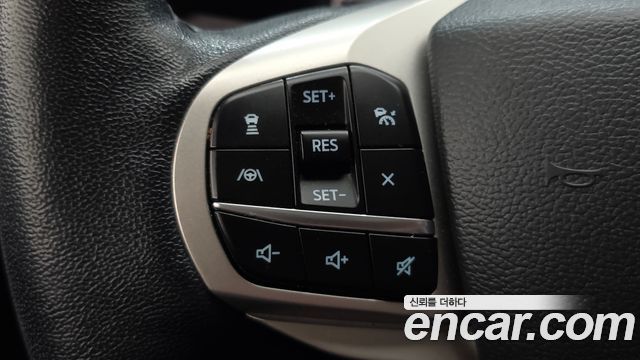 Ford Explorer (VI) 2.3 LimIted 4WD 2021 — фото 17