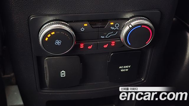 Ford Explorer (VI) 2.3 LimIted 4WD 2021 — фото 18
