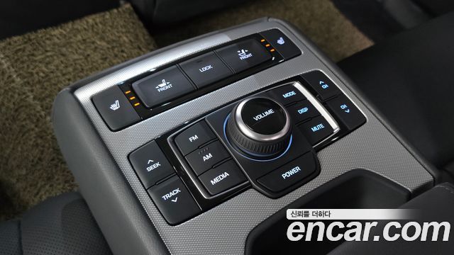 Genesis G80 2.2D Luxury 2018 — фото 19