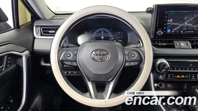 Toyota RAV4 (V) 2,5 4WD Hybrid LTD 2024 — фото 13