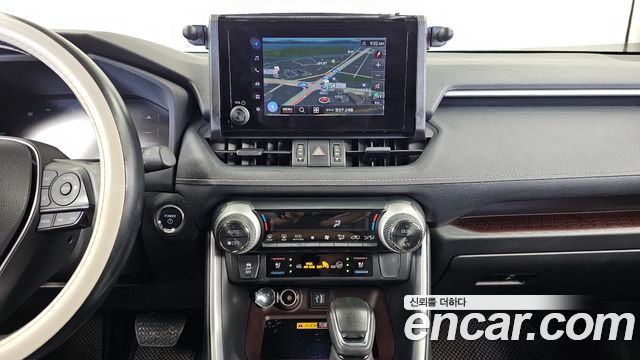 Toyota RAV4 (V) 2,5 4WD Hybrid LTD 2024 — фото 15