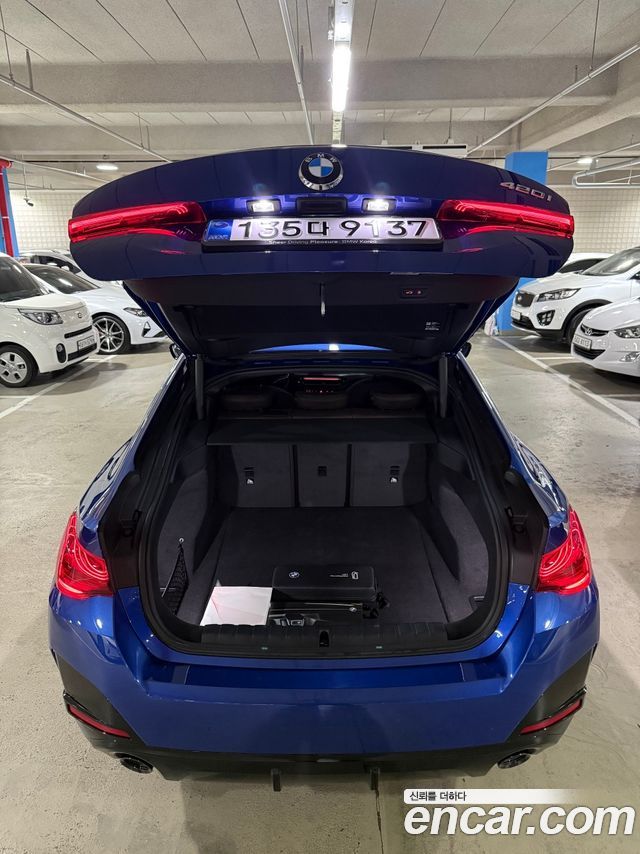 BMW 4 Series (G22) 420i M Sport Pro Gran Coupe 2025 — фото 10