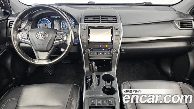 Toyota Camry Hybrid XLE 2016 — фото 7