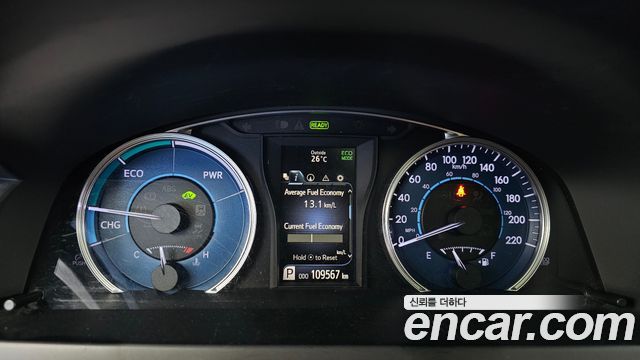 Toyota Camry Hybrid XLE 2016 — фото 8