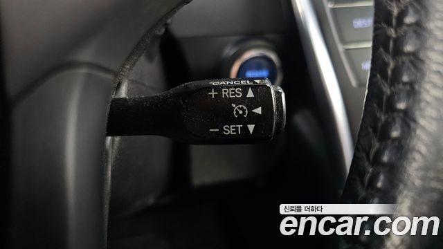 Toyota Camry Hybrid XLE 2016 — фото 14