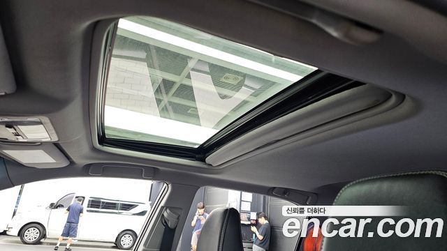Toyota Camry Hybrid XLE 2016 — фото 19