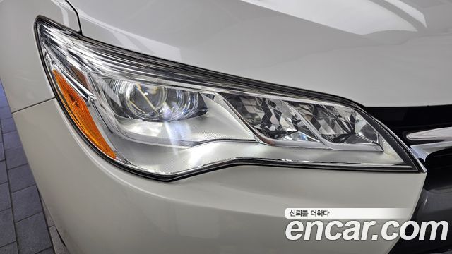 Toyota Camry Hybrid XLE 2016 — фото 22