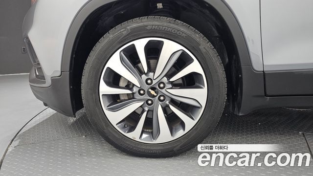 Chevrolet Trax 1.4 Premier 2019 — фото 5