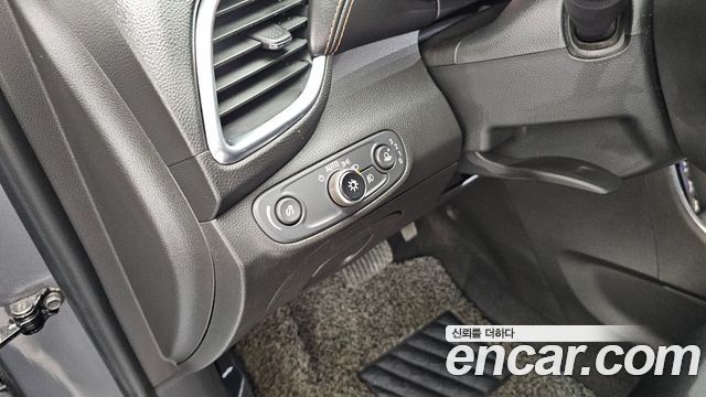 Chevrolet Trax 1.4 Premier 2019 — фото 17