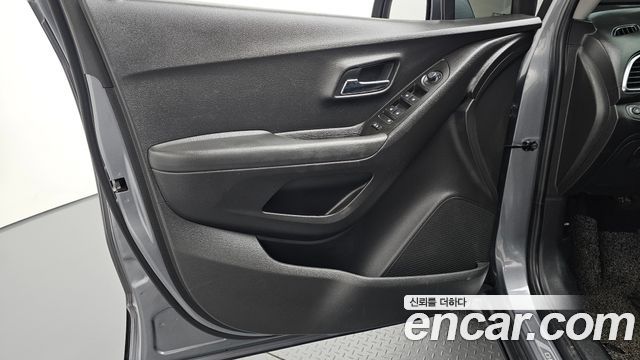 Chevrolet Trax 1.4 Premier 2019 — фото 24