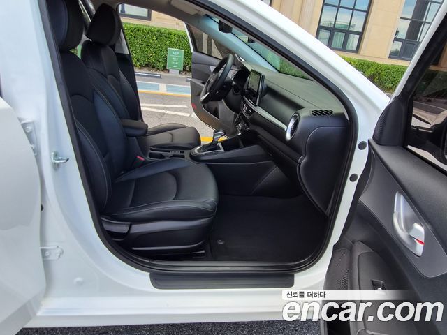 Kia K3 (II) 1.6 Trendy 2022 — фото 16