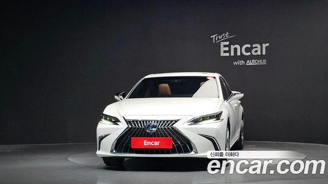 Lexus ES300h (VII) Executive 2022 — фото 3
