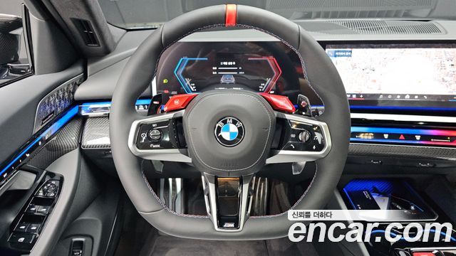 BMW M5 (G90) M5 Touring Storm Bay Edition 2026 — фото 13