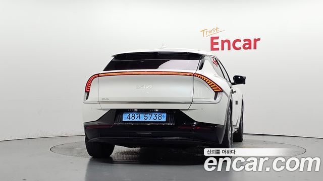 Kia EV6 Long Range Earth 2022 — фото 4