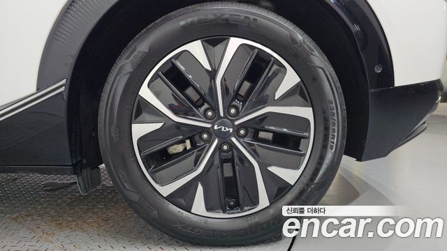 Kia EV6 Long Range Earth 2022 — фото 21