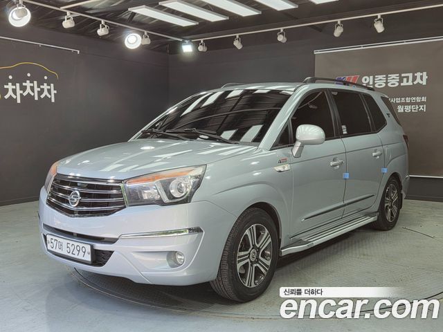 KG Mobility (SsangYong) Korando Turismo 4WD RX 9-seater 2014 — фото 2