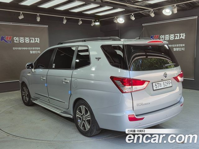 KG Mobility (SsangYong) Korando Turismo 4WD RX 9-seater 2014 — фото 3