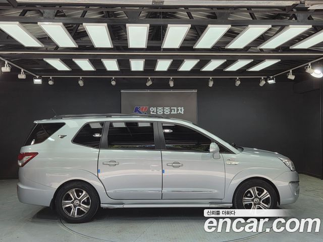 KG Mobility (SsangYong) Korando Turismo 4WD RX 9-seater 2014 — фото 23