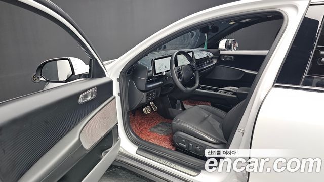Hyundai Ioniq 6 Long Range Exclusive + 2023 — фото 10