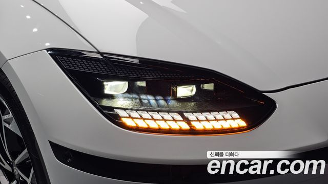 Hyundai Ioniq 6 Long Range Exclusive + 2023 — фото 22