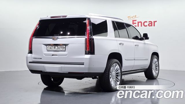 Cadillac Escalade 6.2 4th 2020 — фото 2