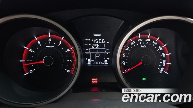 KG Mobility (SsangYong) Tivoli TX 2WD 2016 — фото 8