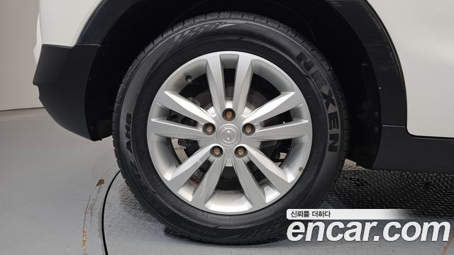 KG Mobility (SsangYong) Tivoli TX 2WD 2016 — фото 21