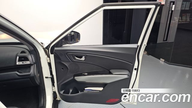 KG Mobility (SsangYong) Tivoli TX 2WD 2016 — фото 24
