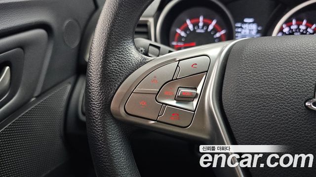 KG Mobility (SsangYong) Tivoli TX 2WD 2016 — фото 27