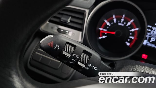 KG Mobility (SsangYong) Tivoli TX 2WD 2016 — фото 29