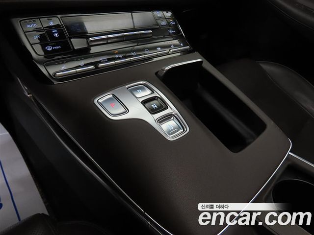 Hyundai Grandeur (IG) 3.0 LPi Premium 2020 — фото 15